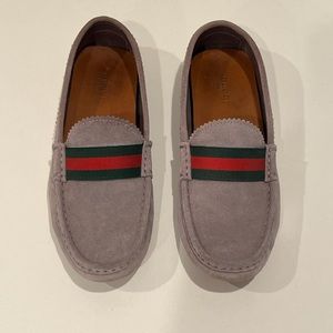 GUCCI WOMEN’S LOAFER SIZE 9 ( 39 European )